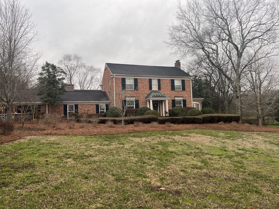 Landscaping & Beds in Nashville, TN by Bryan Lawn Care